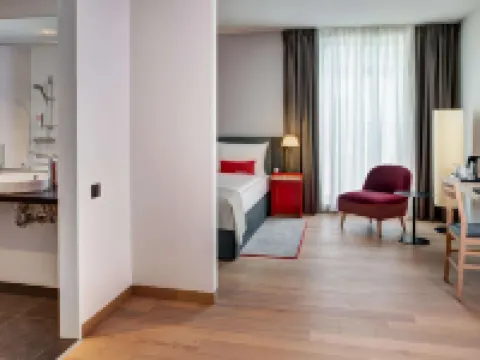 法蘭克福中央火車站南側城際酒店 鄰近法蘭克福歷史博物館的酒店