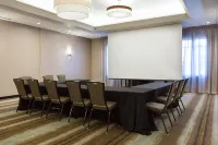Drury Inn & Suites Louisville North - Pet friendly