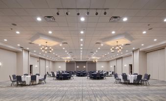 Four Points by Sheraton Cleveland-Eastlake