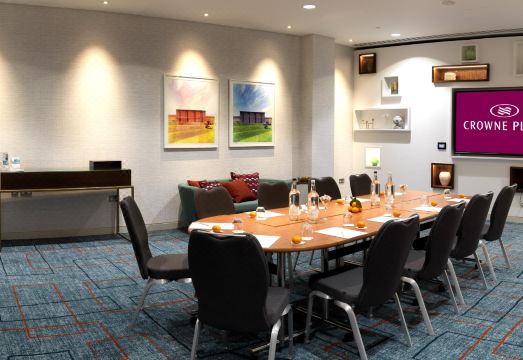 Crowne Plaza London Kings Cross의 객실 내부