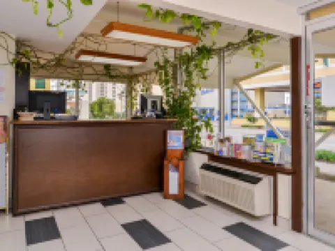 โรงแรมชัวร์สเตย์ บาย เบสท์เวสเทิร์น เวอร์จิเนีย บีช รอยัล คลิปเปอร์ โรงแรมในเวอร์จิเนียบีช