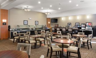 Staybridge Suites Las Vegas - Stadium District