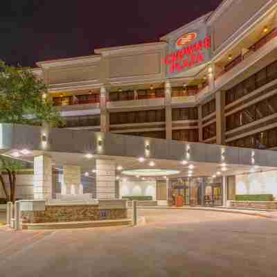 Crowne Plaza Executive Center Baton Rouge Hotel Exterior