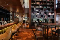 Hotel Indigo BANGKOK WIRELESS ROAD by IHG - bar