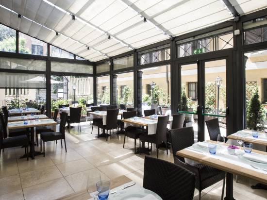 Luxe Rose Garden Hotel Rome Room Reviews Photos Rome 2021 Deals Price Trip Com