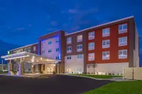 Holiday Inn Express & Suites West Melbourne Hotels in June Park