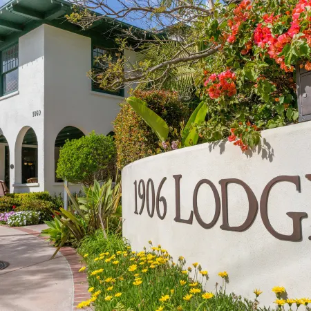 1906 Lodge