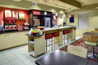 Birch Hills Suites - Blue Ash