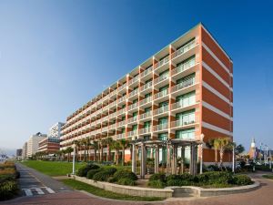 Holiday Inn & Suites Virginia Beach - North Beach