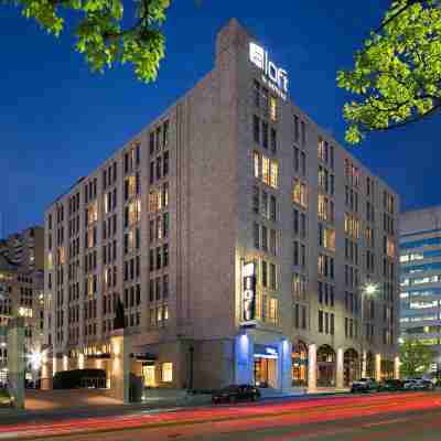 Aloft Dallas Downtown Hotel Exterior