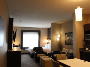 Holiday Inn Express & Suites Cold Lake