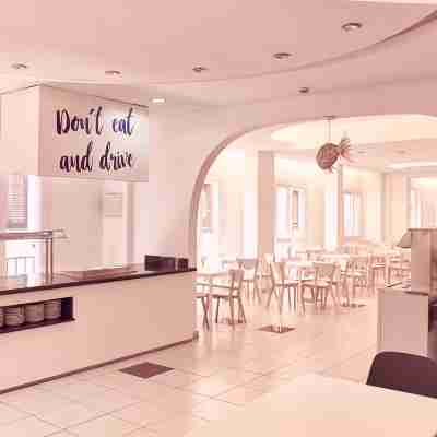 Hotel Caribe Dining/Meeting Rooms
