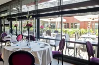 Radisson Blu Hotel, Paris Boulogne Hotels in Boulogne-Billancourt