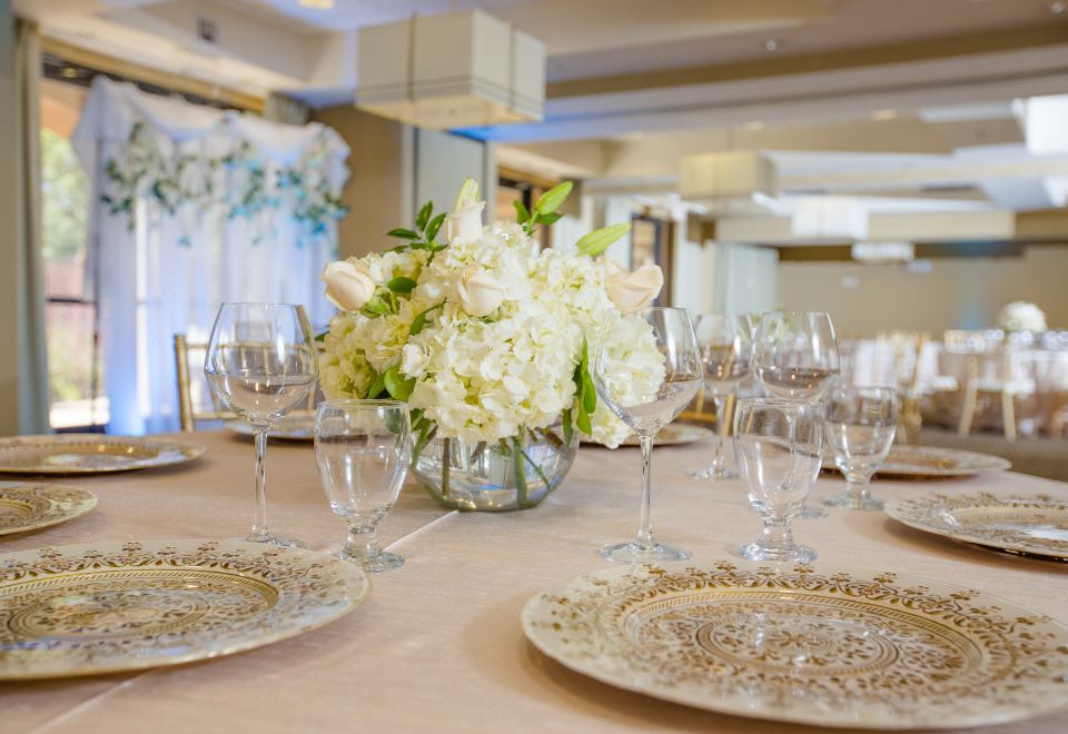 Holiday Inn Phoenix/Chandler Over view