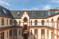 Martas Hotel Berlin-Mitte Hotel berhampiran Your Local Dealer berlin Doris Menzel