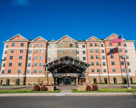 Staybridge Suites ALBANY WOLF RD-COLONIE CENTER by IHG Hotels in Colonie