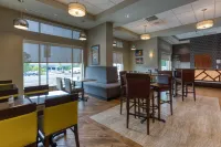 Drury Inn & Suites Cincinnati Northeast Mason - breakfast