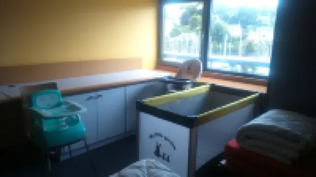 오베르주 드 주네스 데 모를렉 - 호스텔