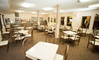 Northfield Inn Suites and Conference Center