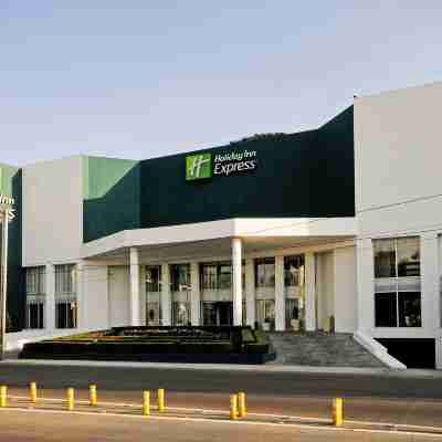 Holiday Inn Express Toluca Hotel Exterior