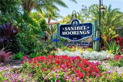 Surroundings #941 Sanibel Moorings Courtyard View 2 Bedroom Home Photo