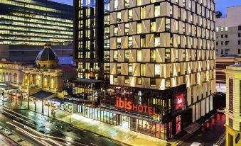 Ibis Adelaide