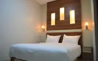 Elite Hotel Tembilahan Các khách sạn gần Toko Citra Prima Optikal