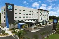 Tru by Hilton Lake City - Parkplatz