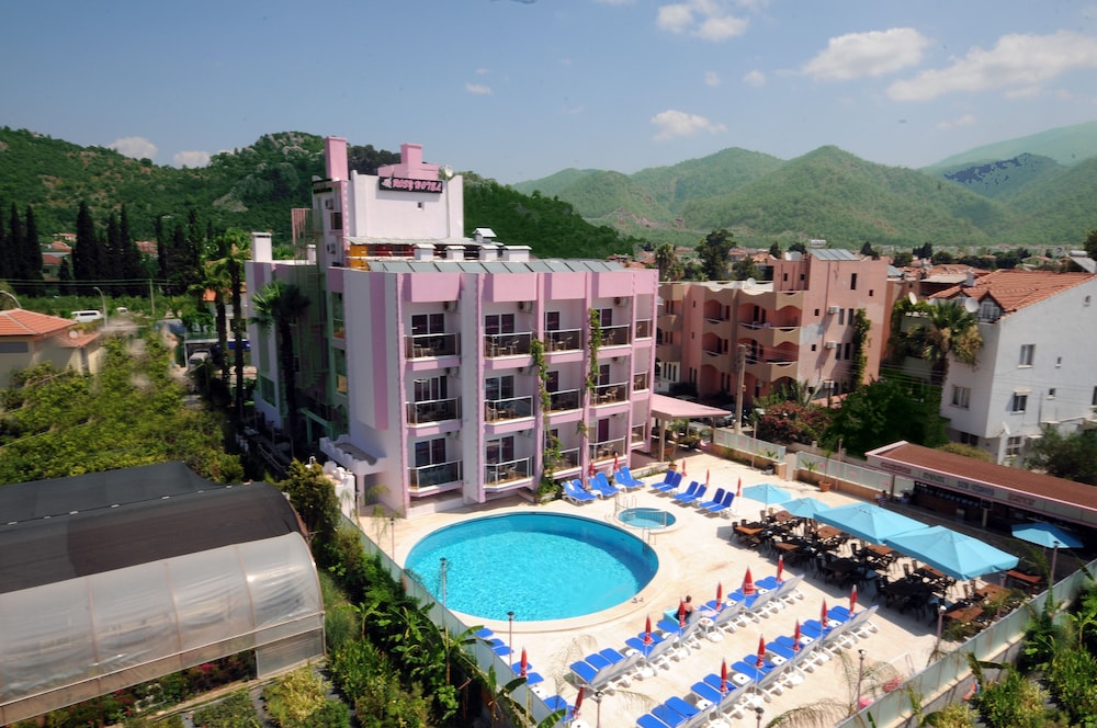 Rosy Hotel