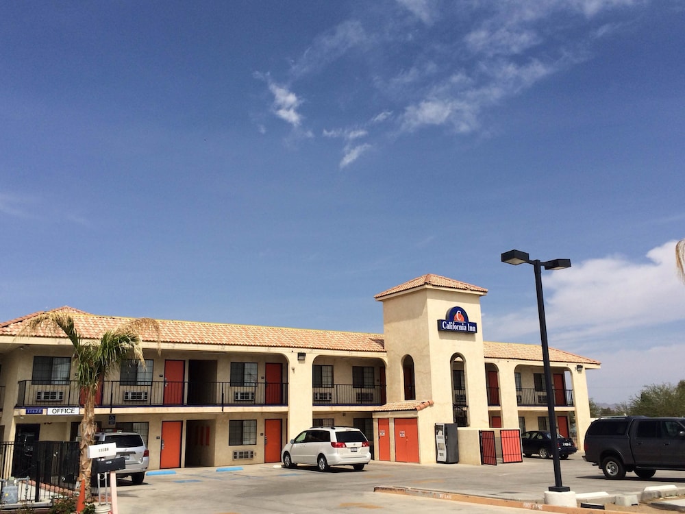 California Inn & Suites Adelanto US 395