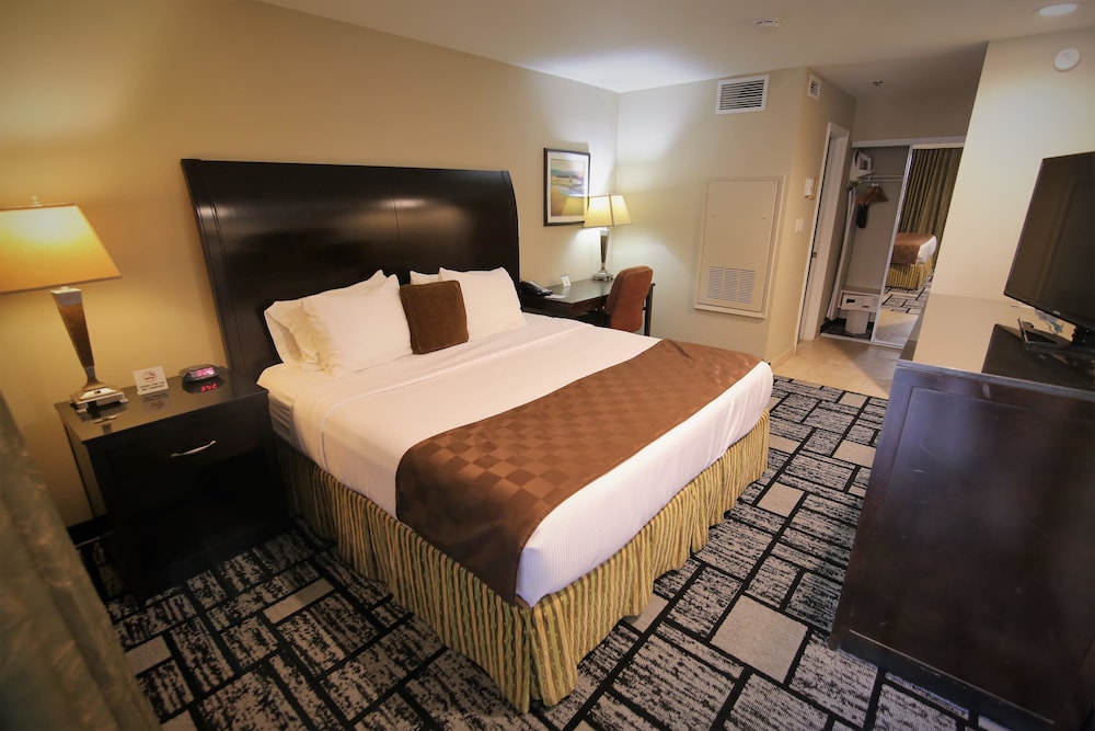 Best Western Plus Meridian Inn & Suites, Anaheim-Orange