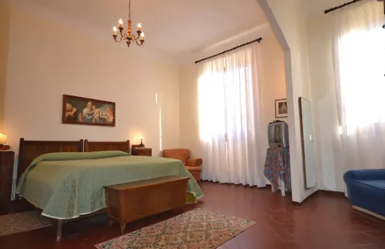 羅萊卡魯索別墅酒店