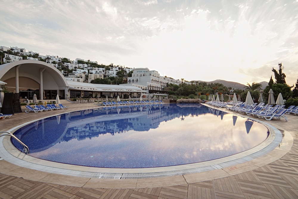 Yasmin Bodrum Resort