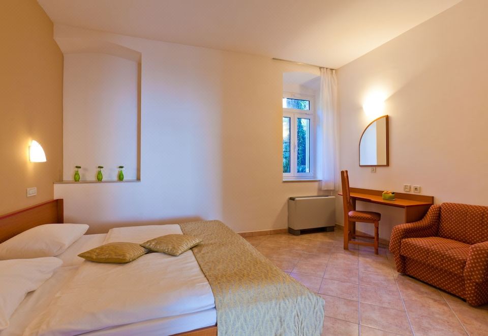 Villa Tamaris - Hotel Resort Dražica-Krk Updated 2023 Room Price-Reviews &  Deals | Trip.com