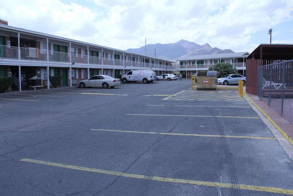 Super Lodge Motel El Paso