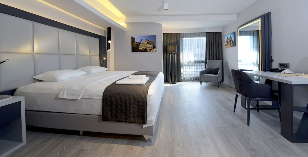 Smart Hotel İzmir