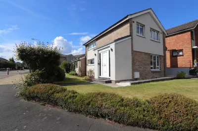 Dunfermline Luxury 3 Bedroom House Hotels near The Harbours of Limekilns