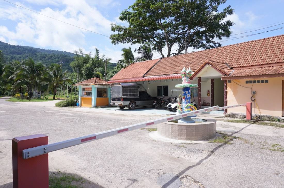 mesra chalet pengkalan balak