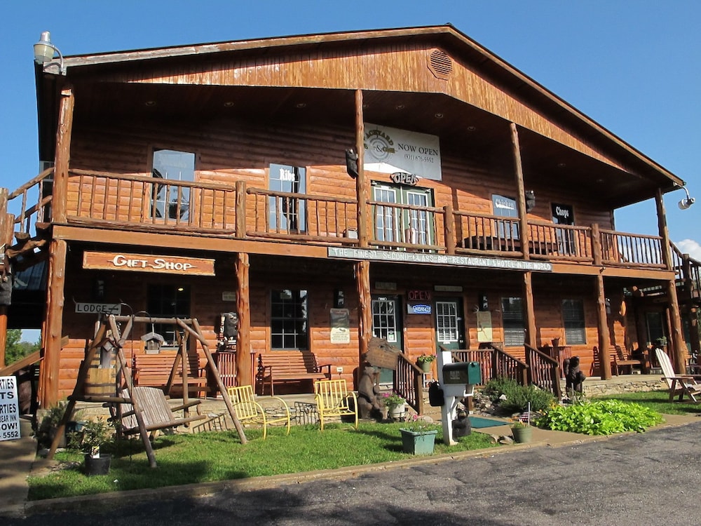 Bear Inn Resort