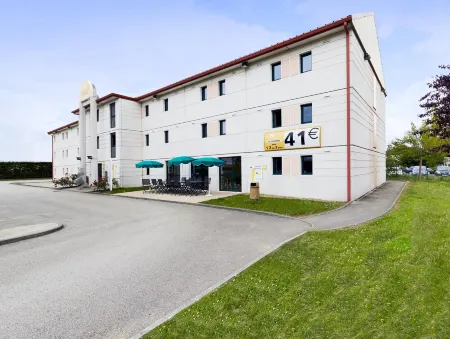 Premiere Classe Chalon Sur Saone Отели в г. Шамфоржёй