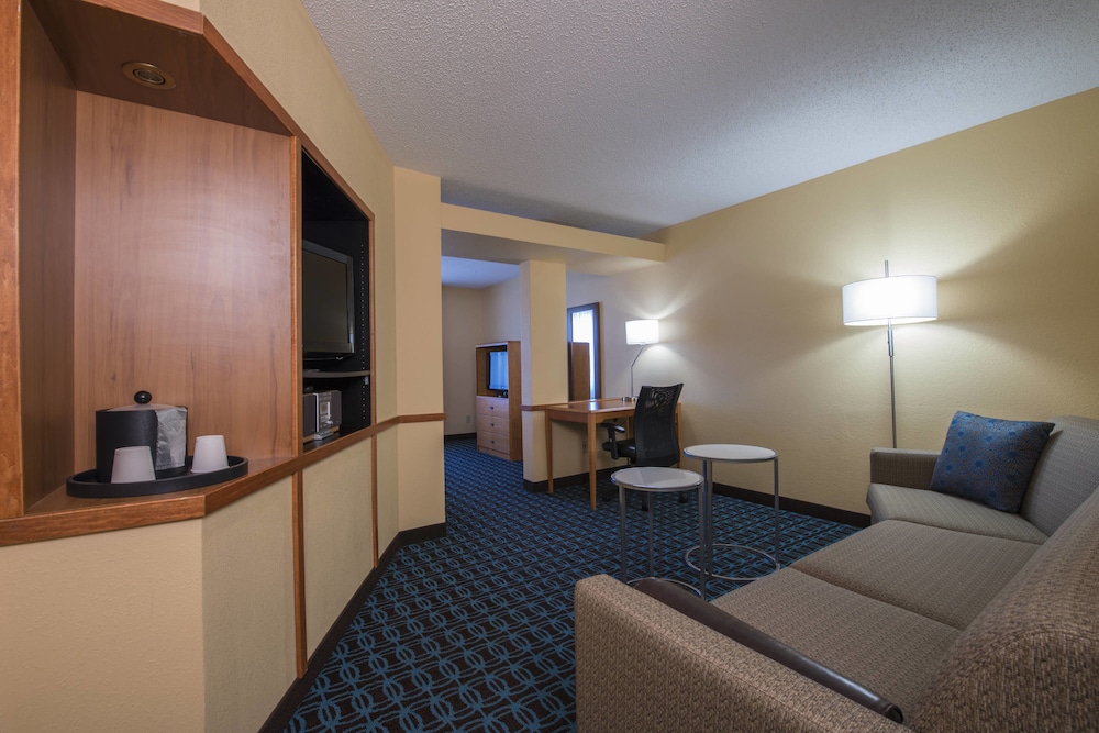 Fairfield Inn & Suites by Marriott Greenwood