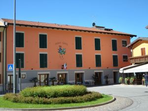Hotel Gallo Tignale