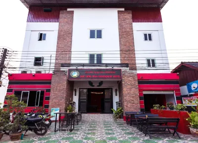 Vangvieng Rock Backpacker Rooftop Hostel