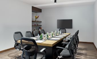 Staybridge Suites Doha Lusail
