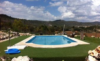 Apartment with 5 Bedrooms in Durón, with Wonderful Lake View, Private Pool, Enclosed Garden