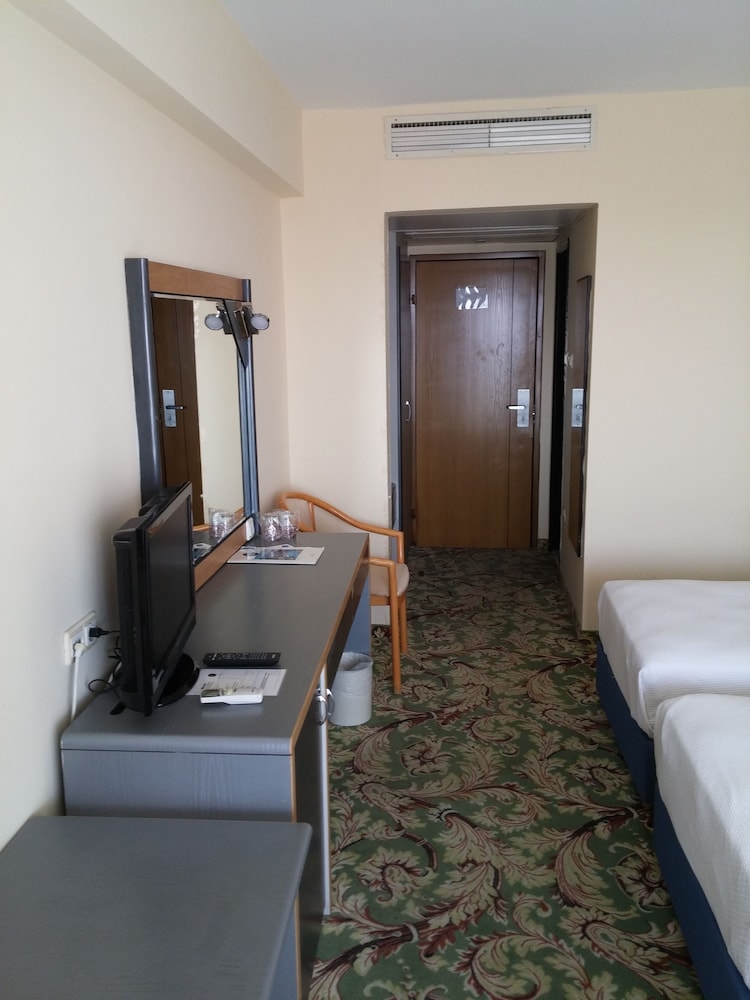 Marina Hotel & Suites Kusadasi