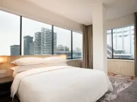 Four Points by Sheraton Jakarta Thamrin Hotels near Sarinah