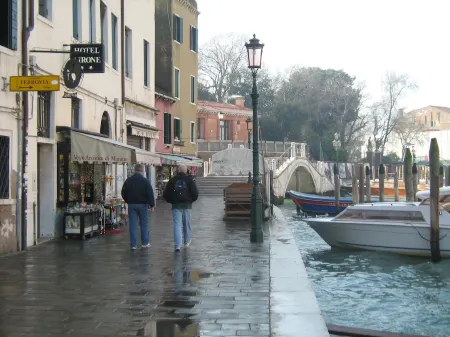 Hotel Airone Отели рядом с достопримечательностью «Палаццо Лабиа»