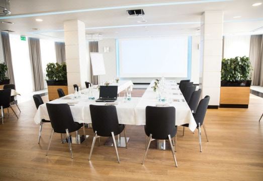 4. 호텔 카로 라돔..