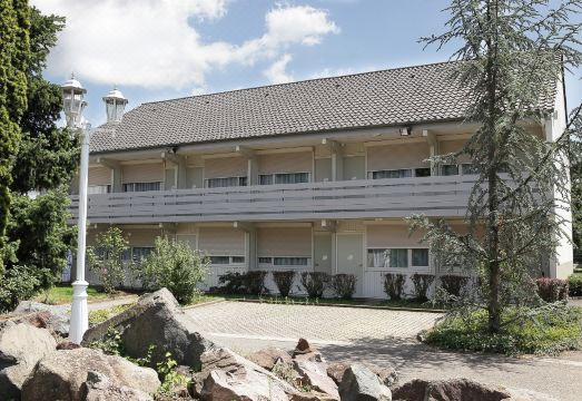 호텔 캄파닐 스타르부르크 아에로포트 링골세임